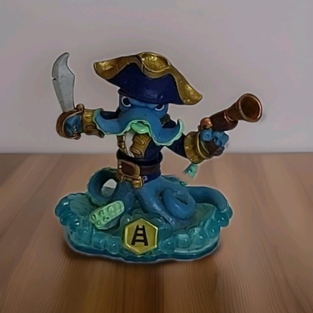 SKYLANDERS LOOSE SKYLANDER SWAP FORCE INTERACTIVE FIGURE WASH‎ BUCKLER